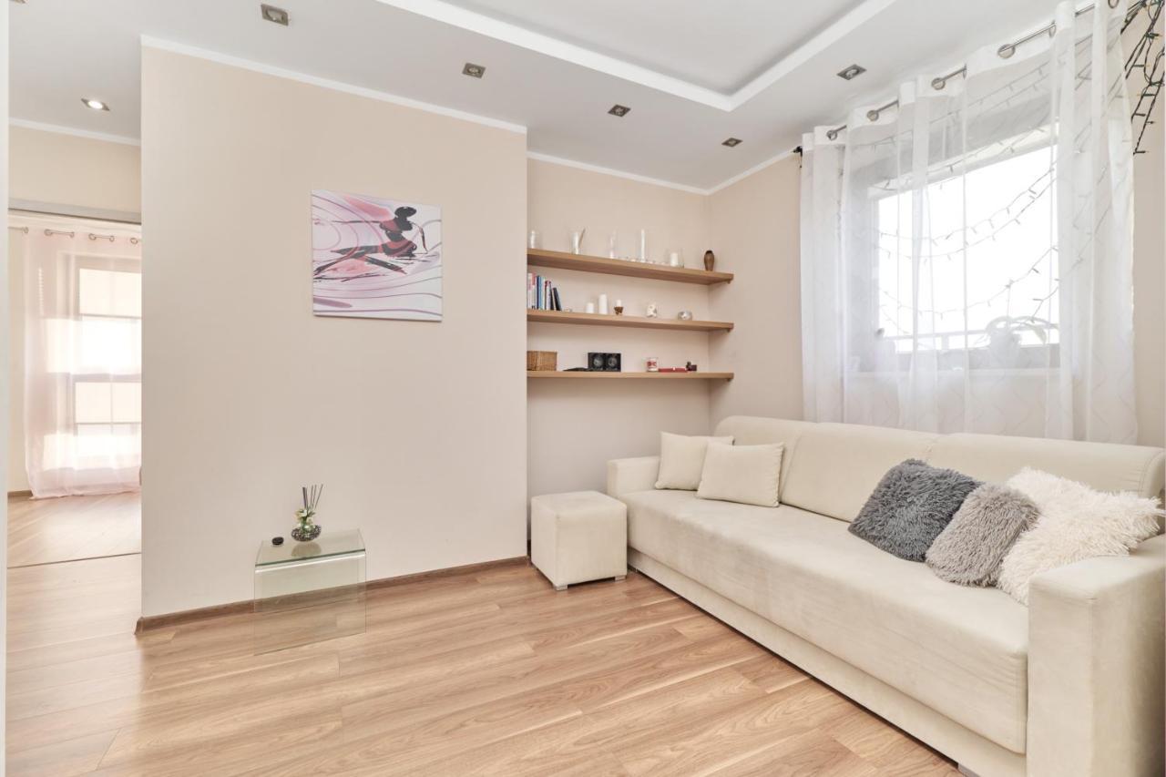 Apartment Wroclaw Krakowska With Balcony And Free Garage By Noclegi Renters Екстер'єр фото