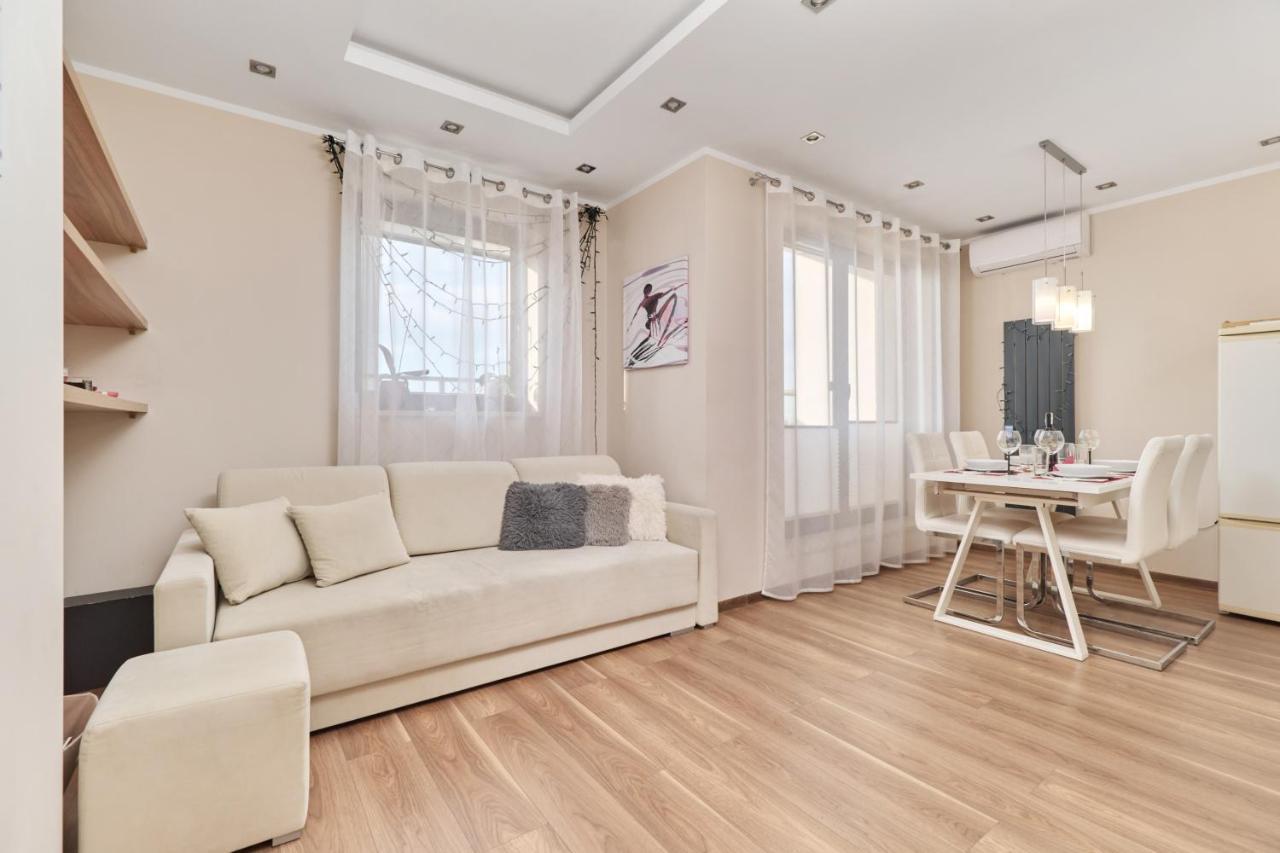 Apartment Wroclaw Krakowska With Balcony And Free Garage By Noclegi Renters Екстер'єр фото
