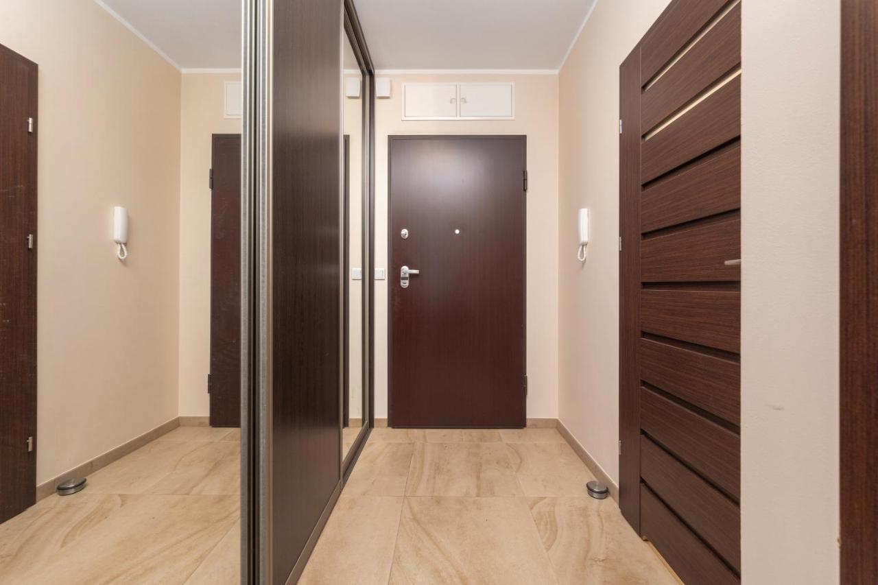 Apartment Wroclaw Krakowska With Balcony And Free Garage By Noclegi Renters Екстер'єр фото
